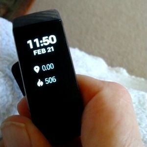 Fitbit Charge 4 Advanced Fitness Tracker, used few times!